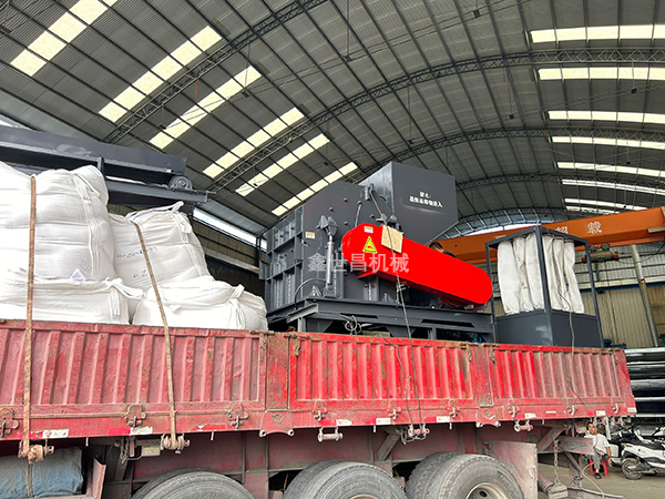 1000型易拉罐破碎機